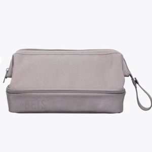 NWT BEIS The Dopp Kit in Grey